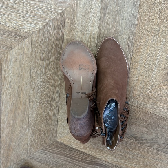 Dolce Vita size 6 ankle fringe booties - Picture 6 of 7
